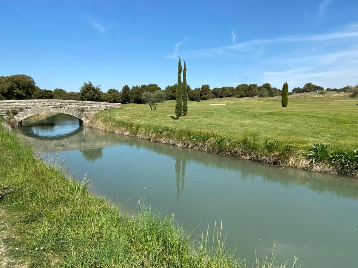 Un Coin De Luberon Daire LʼIsle-sur-la-Sorgue Dış mekan fotoğraf