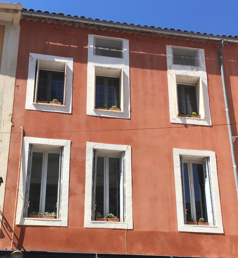 Un Coin De Luberon Daire LʼIsle-sur-la-Sorgue Dış mekan fotoğraf